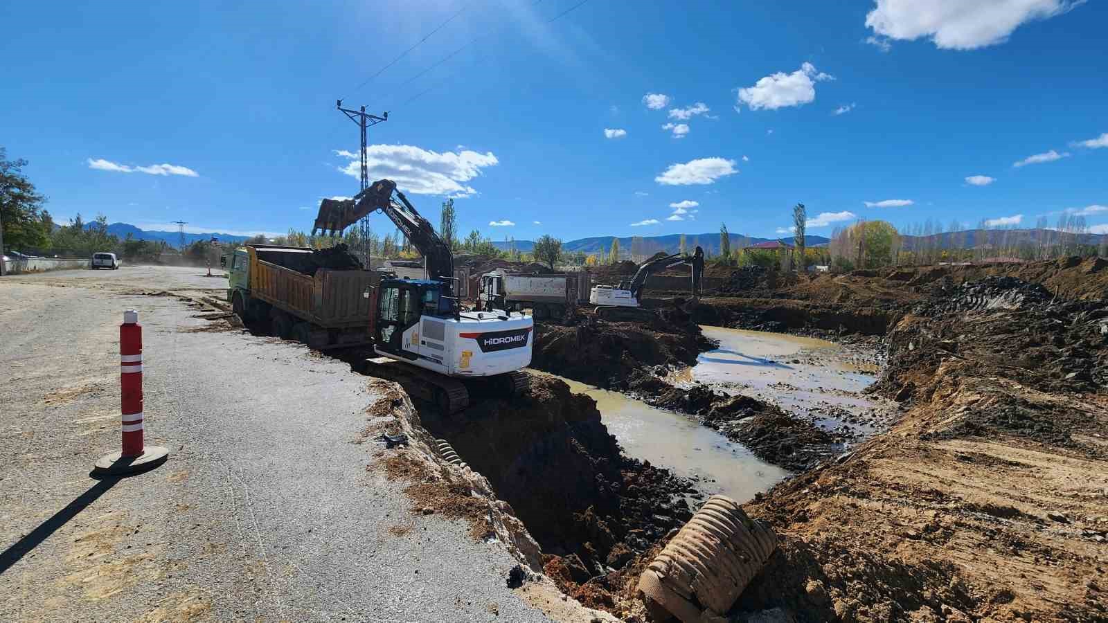 Büyükşehirden Göksun’a 36 metrelik yeni köprü
