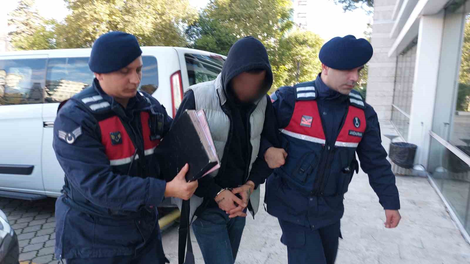 Adam öldürmekten 15 yıl hapis cezası bulunan şahıs jandarma tarafından yakalandı
