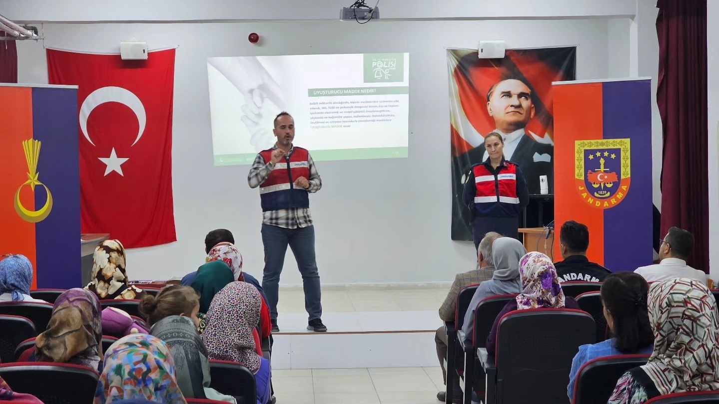 Seydikemer’de “En iyi narkotik polisi anne” etkinliği düzenlendi
