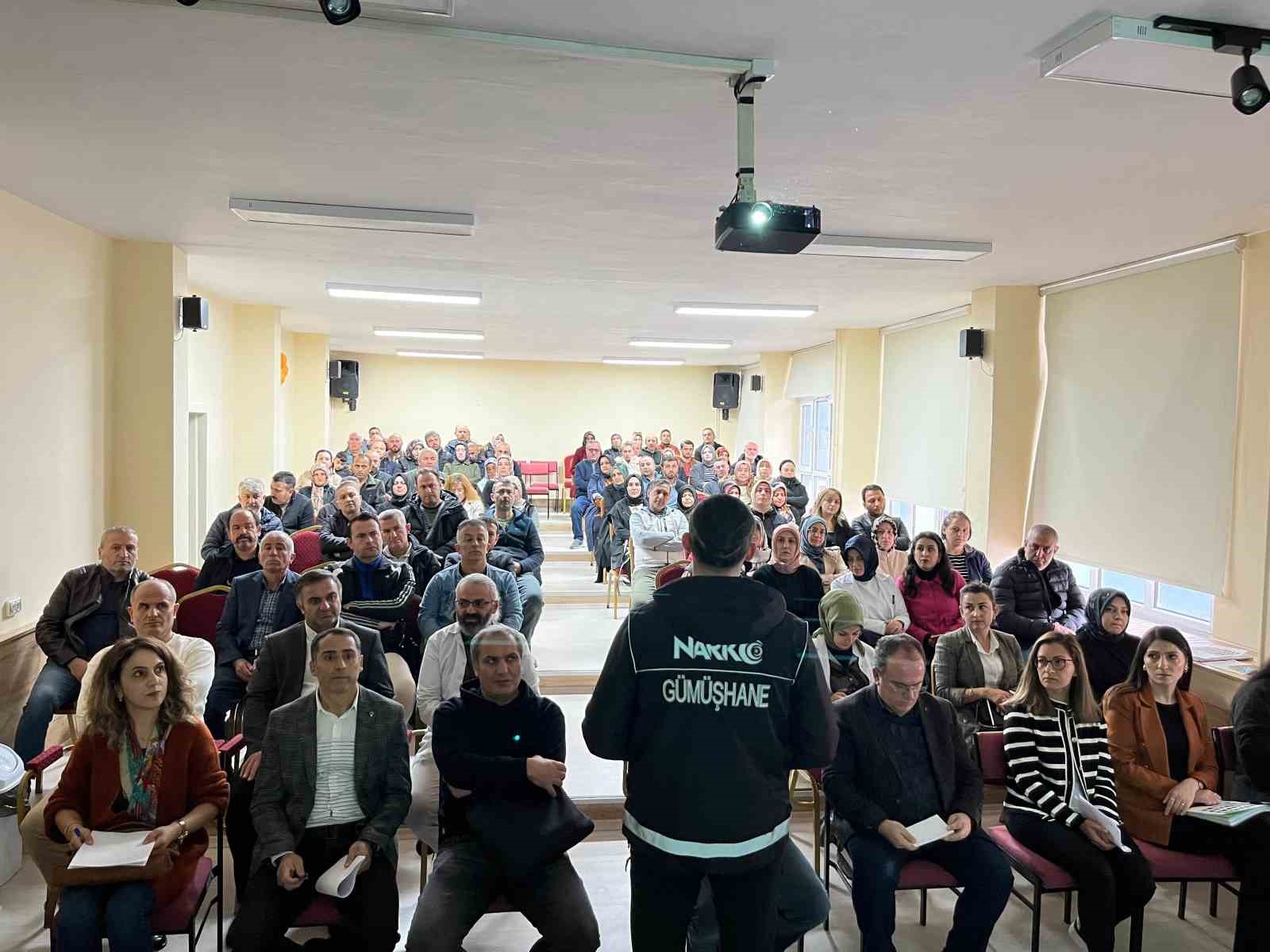 Gümüşhane’de veliler çocuklarını uyuşturucudan korumak için bilgilendirildi
