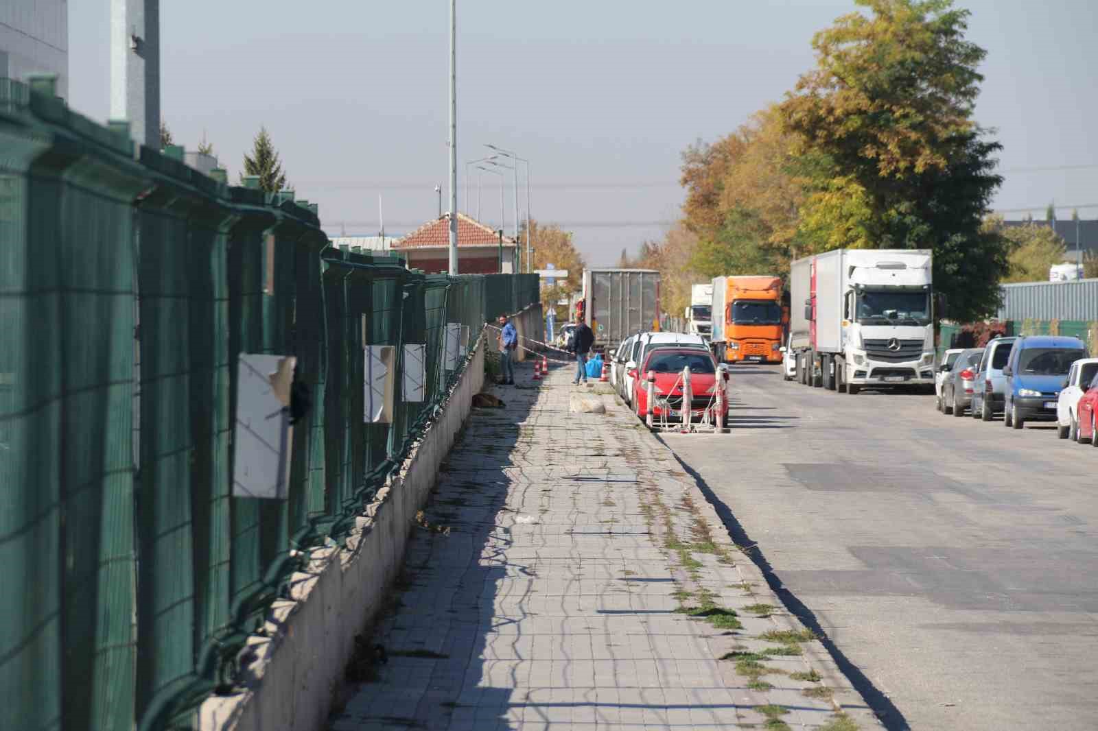 Eskişehir’de şüpheli paketten poşet çıktı
