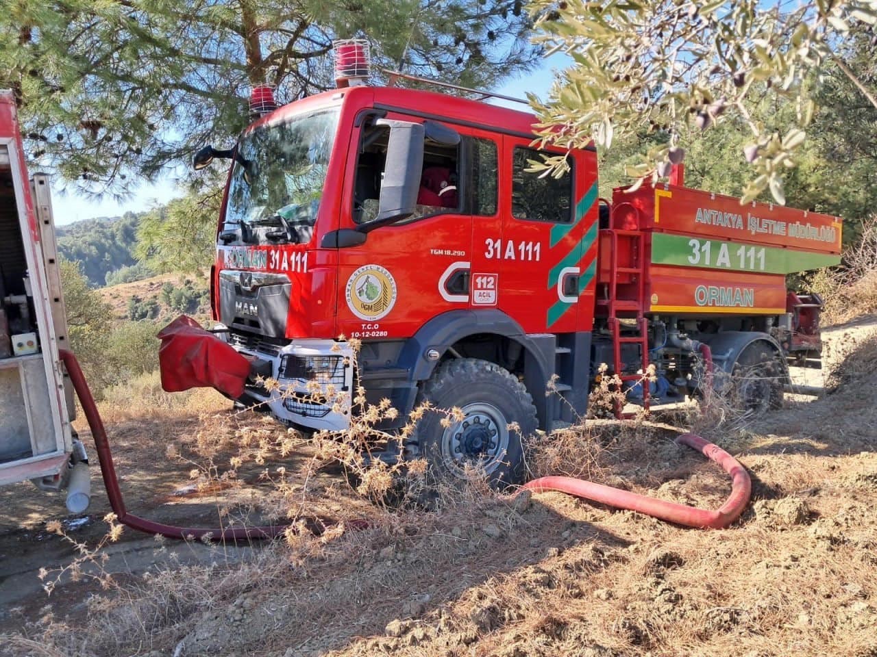 Antakya’da orman yangını kısa sürede söndürüldü
