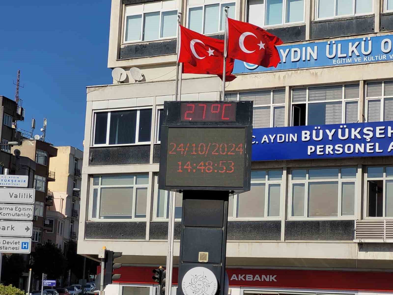 Aydın, Ekim ayında yazdan kalma günlerini yaşıyor
