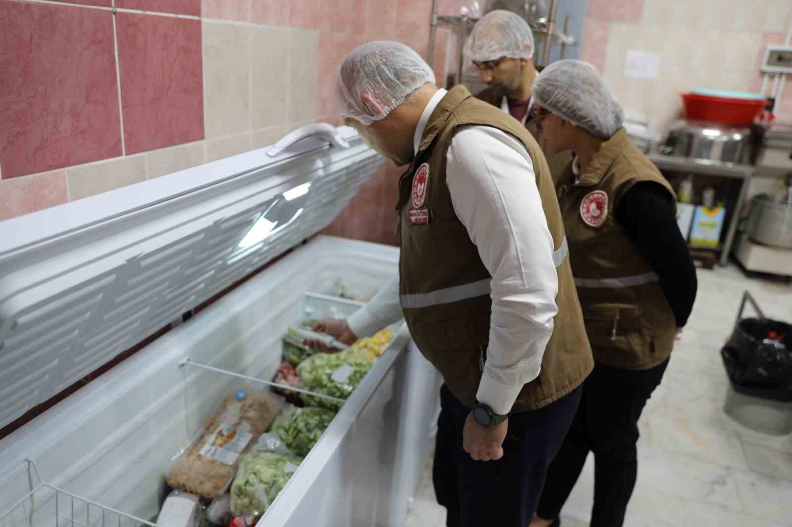 Manisa’da kantin ve yemekhanelere gıda denetimi
