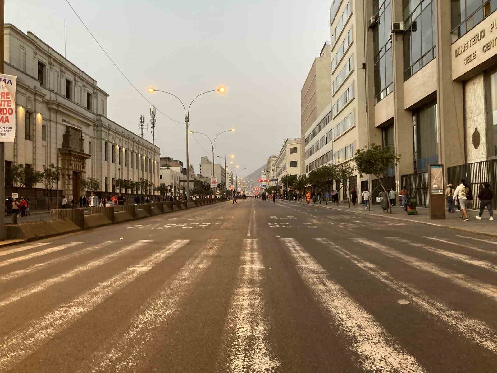 Peru’da şiddet olayları nedeniyle otobüs şoförleri 3’üncü kez greve gitti
