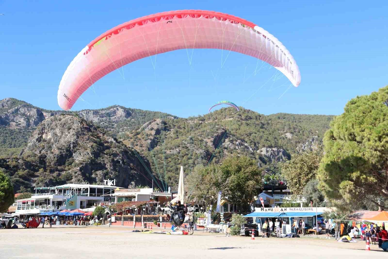 24. Uluslararası Ölüdeniz Hava Oyunları Festivali coşkuyla devam ediyor
