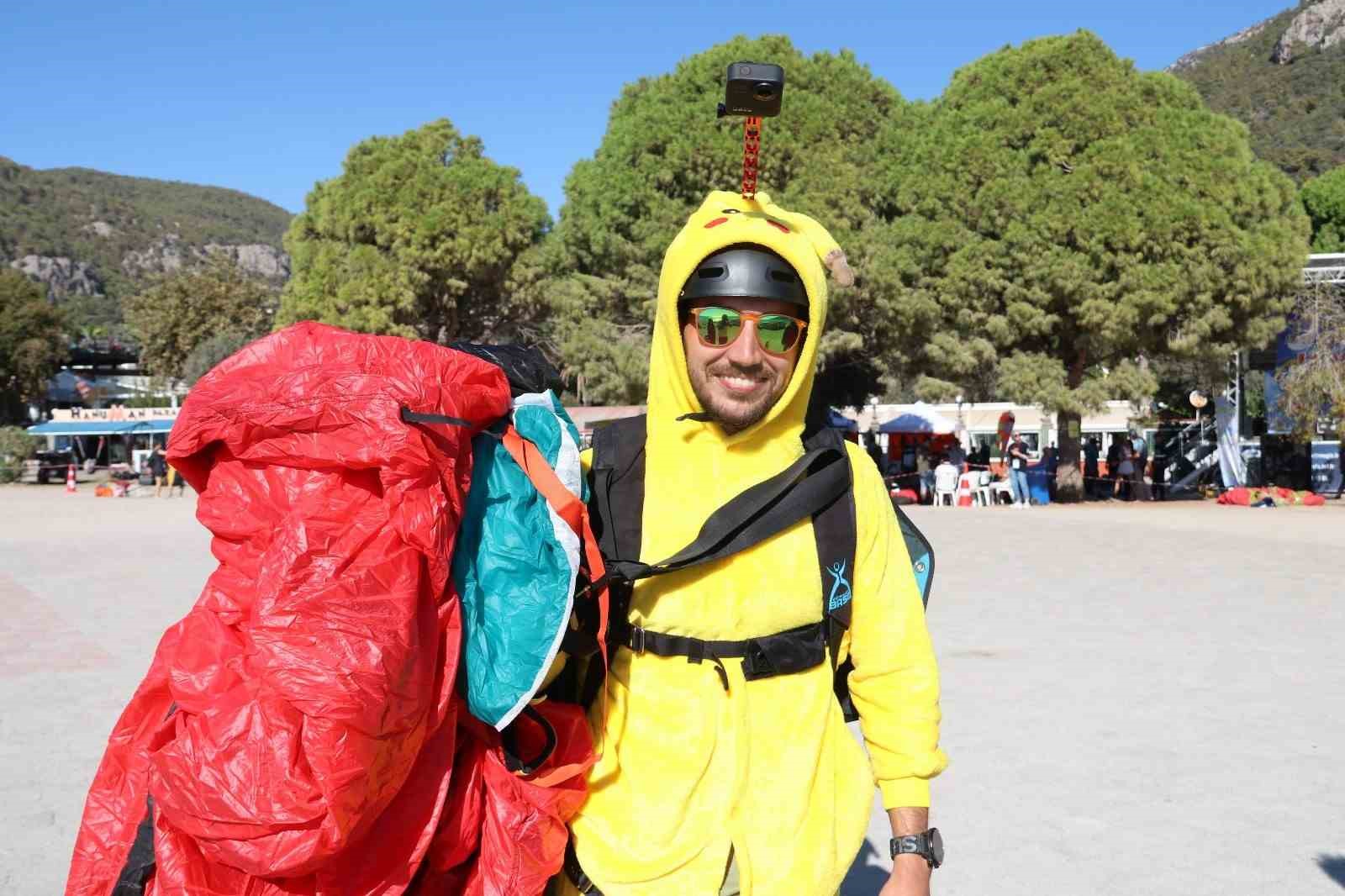 24. Uluslararası Ölüdeniz Hava Oyunları Festivali coşkuyla devam ediyor
