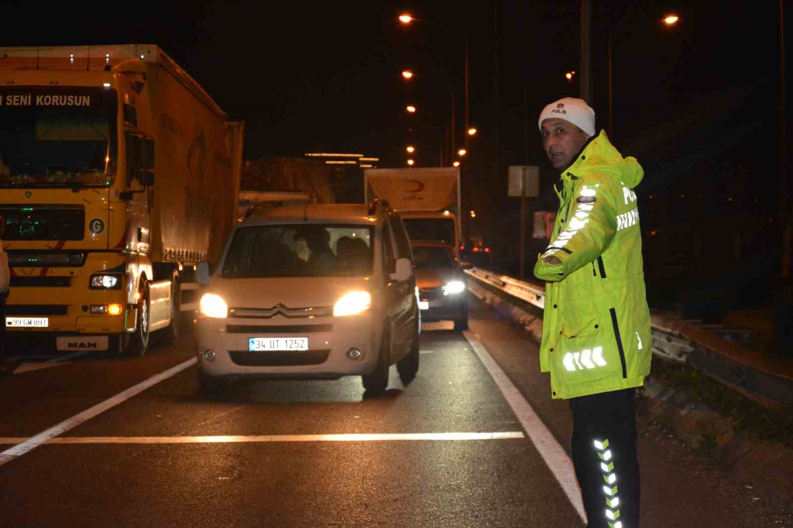 Ordu’da kereste yüklü kamyon tıra arkadan çarptı: 1 yaralı
