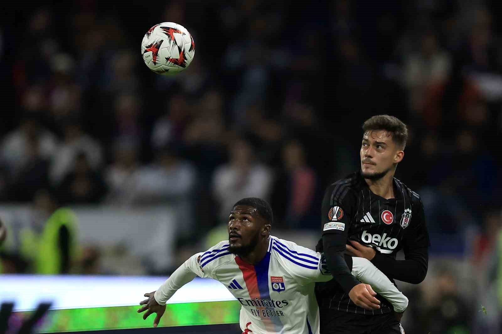 UEFA Avrupa Ligi: Lyon: 0 - Beşiktaş: 0 (İlk yarı)
