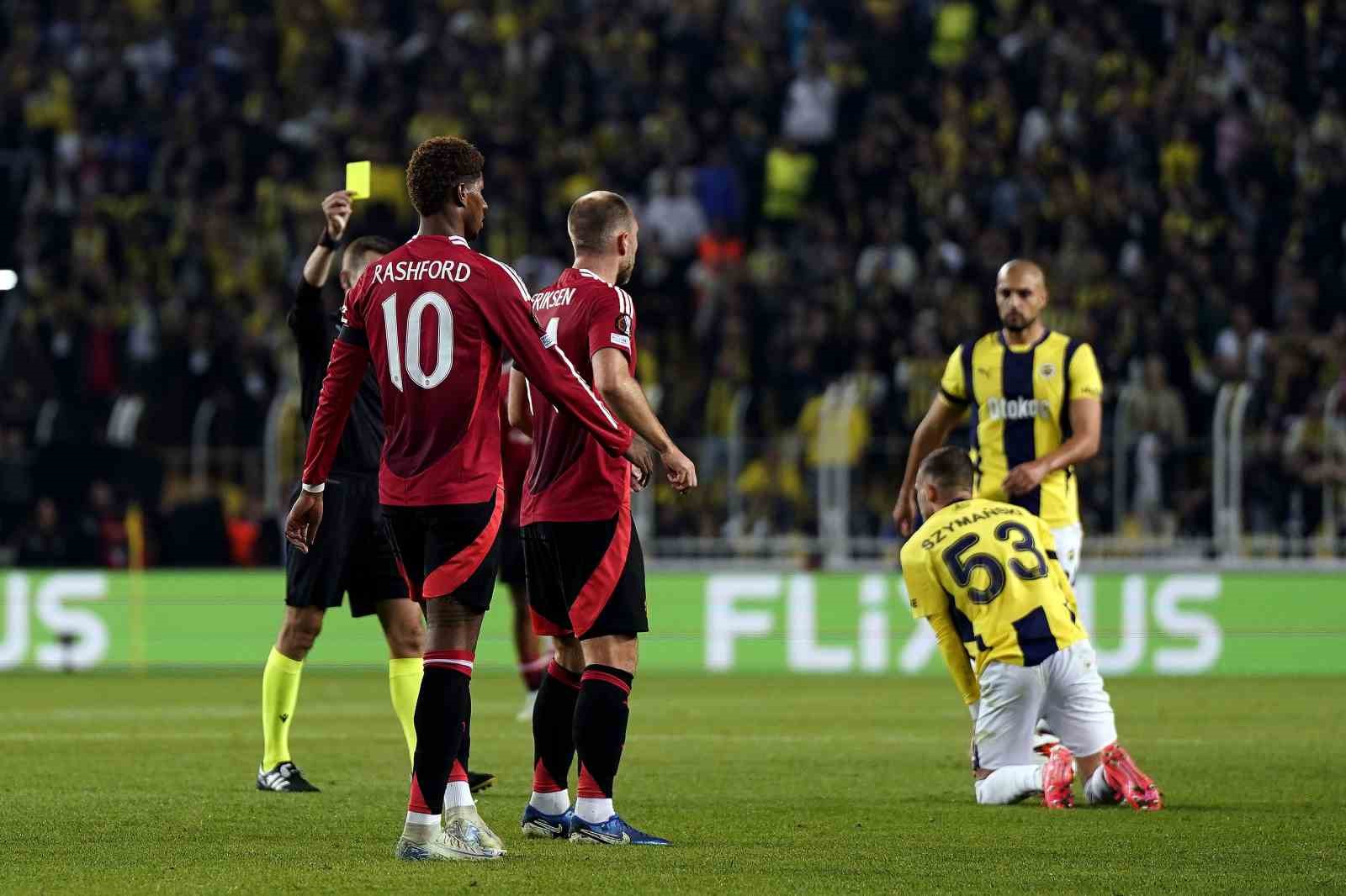 UEFA Avrupa Ligi: Fenerbahçe: 0 - Manchester United: 1 (İlk yarı)
