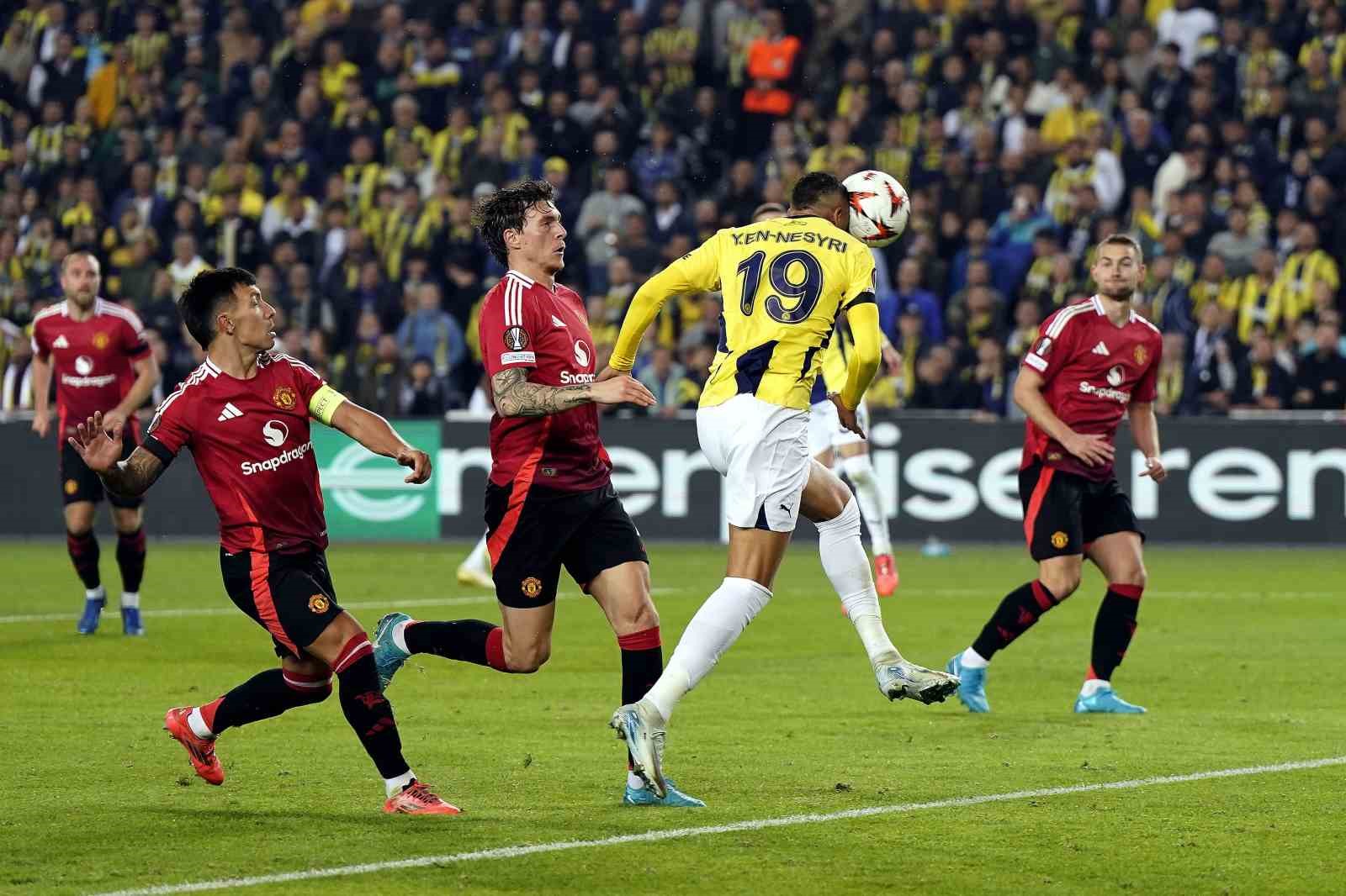 UEFA Avrupa Ligi: Fenerbahçe: 1 - Manchester United: 1 (Maç sonucu)
