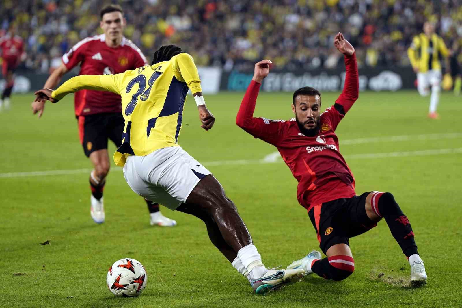 UEFA Avrupa Ligi: Fenerbahçe: 1 - Manchester United: 1 (Maç sonucu)
