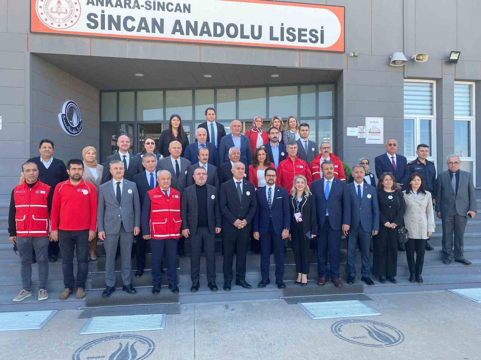 Sincanlı öğrencilerden kan bağışı rekoru
