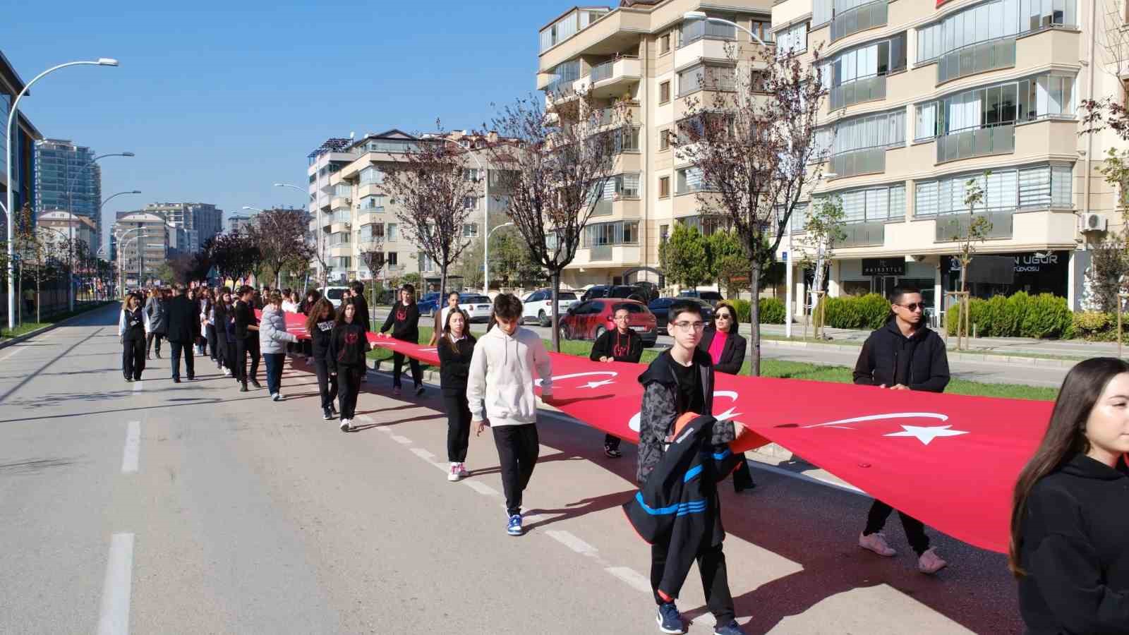 Öğrencilerden teröre lanet, 