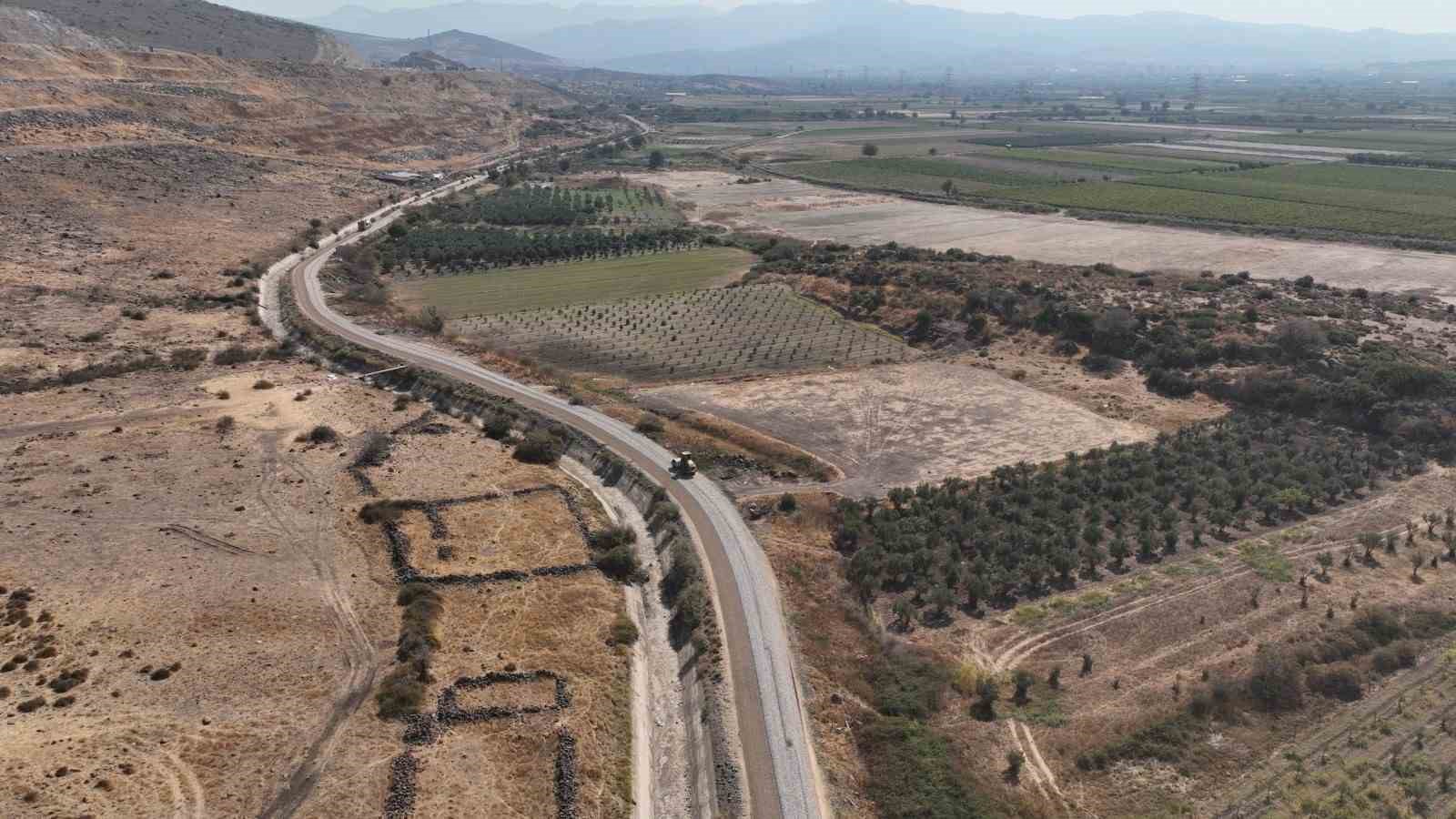 14 ilçede 200 kilometrelik ova yolu düzenlendi
