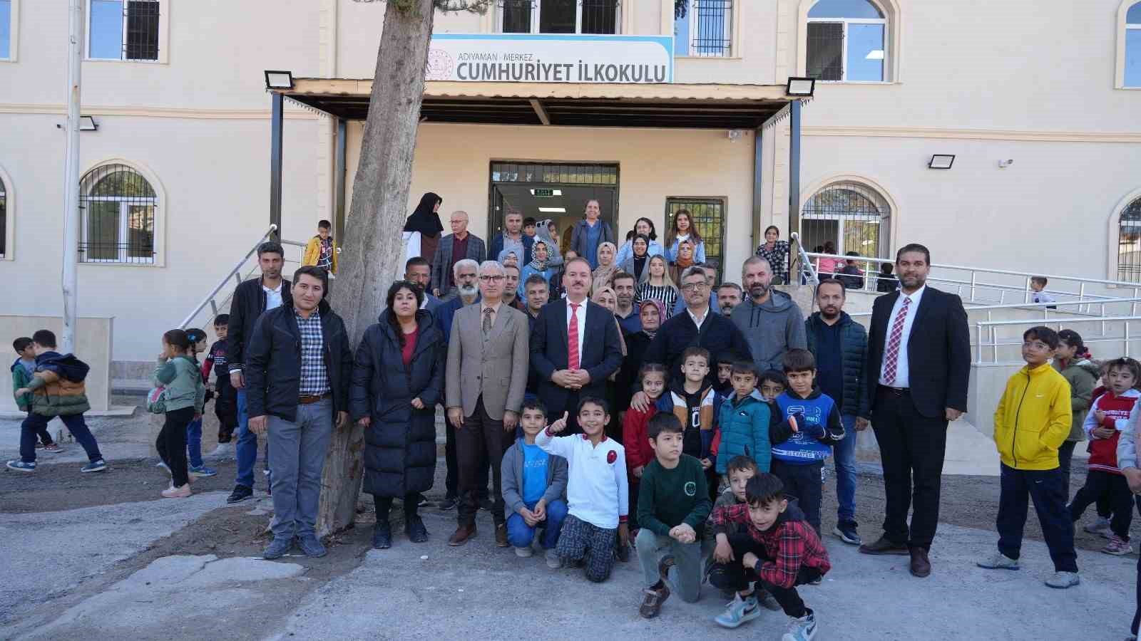 Müdür Tosun, Cumhuriyet İlkokulu’nda incelemelerde bulundu
