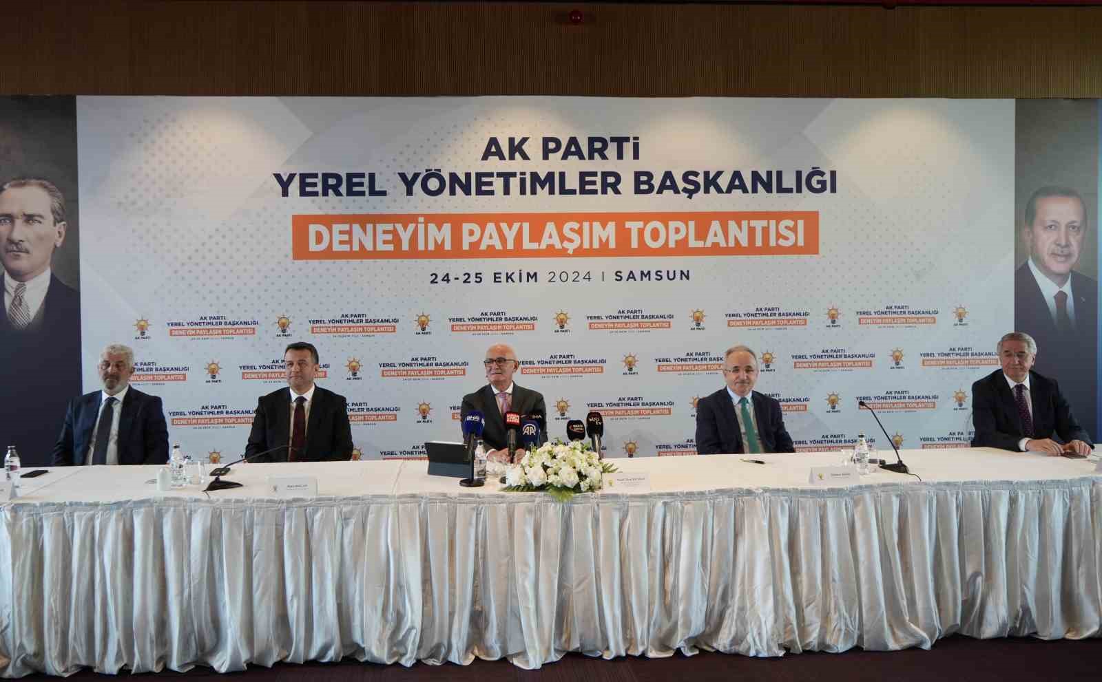 Büyükşehir belediye başkanları Samsun’da tecrübelerini paylaştı
