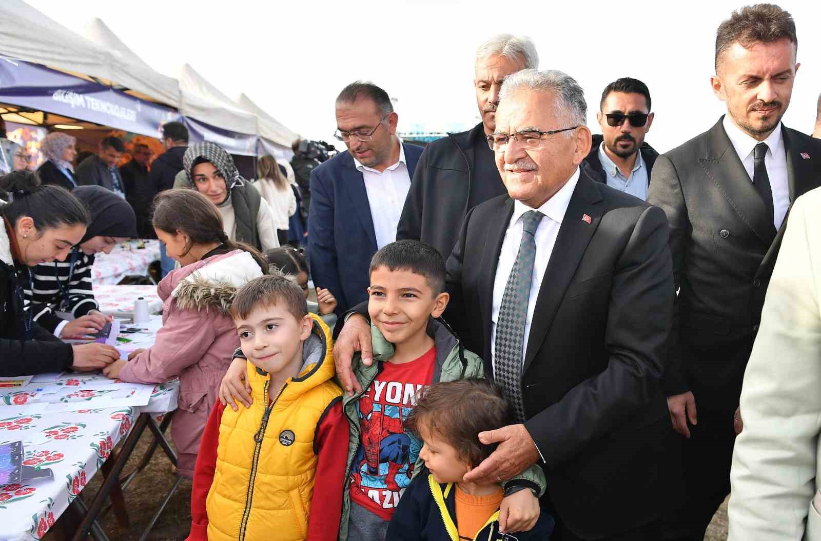 Kayseri 6’ncı Bilim Şenliği kapılarını açtı
