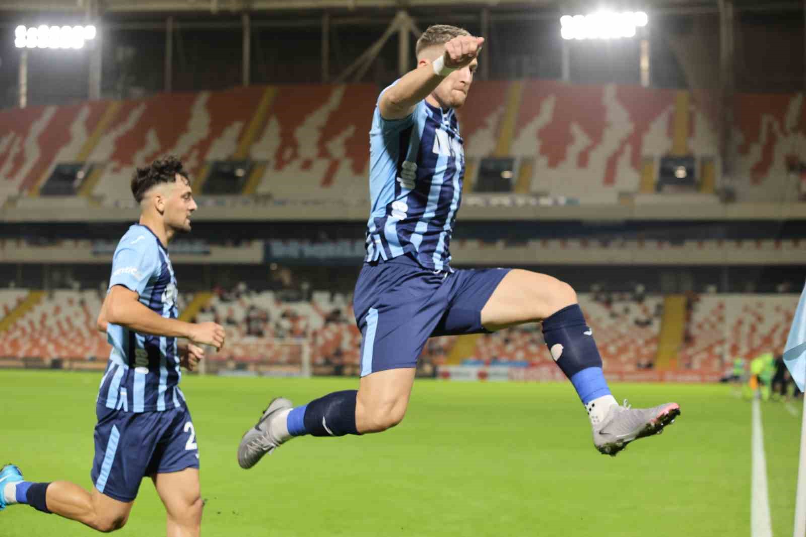 Trendyol Süper Lig: Adana Demirspor: 2 - Sivasspor: 1 (İlk yarı)
