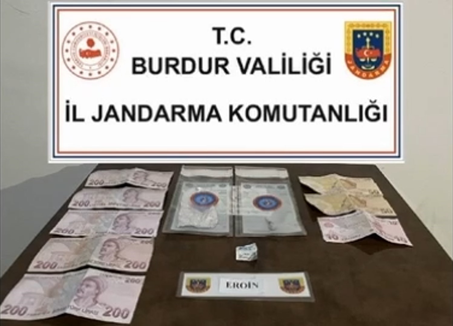 Jandarmanın uyuşturucu operasyonunda 4 şüpheli tutuklandı
