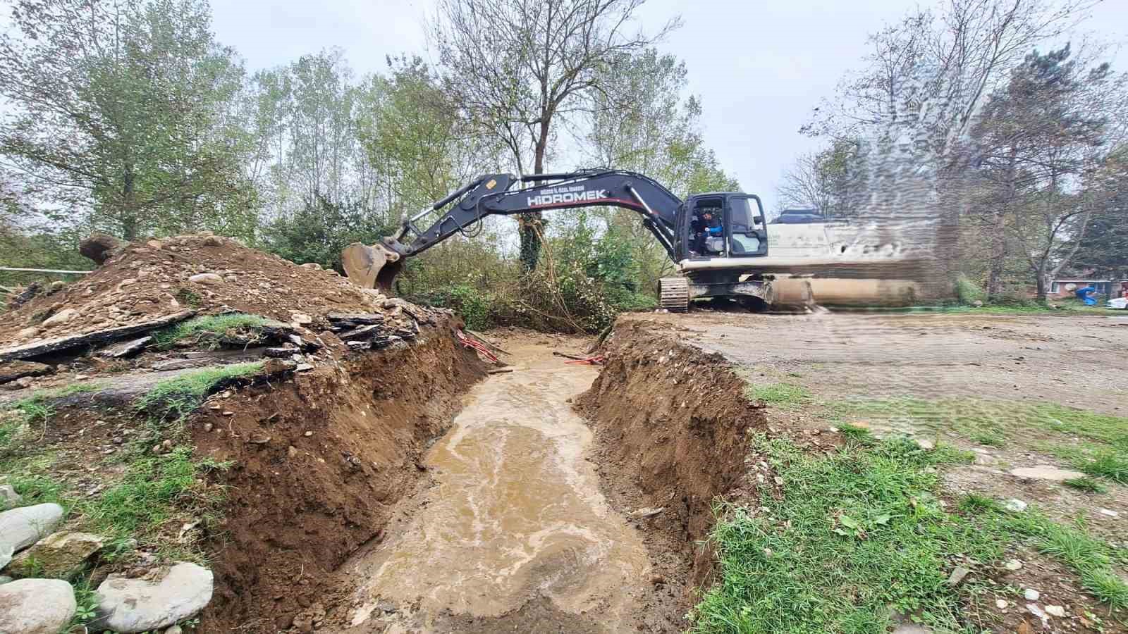 Yağışlara önlemler anında alınıyor
