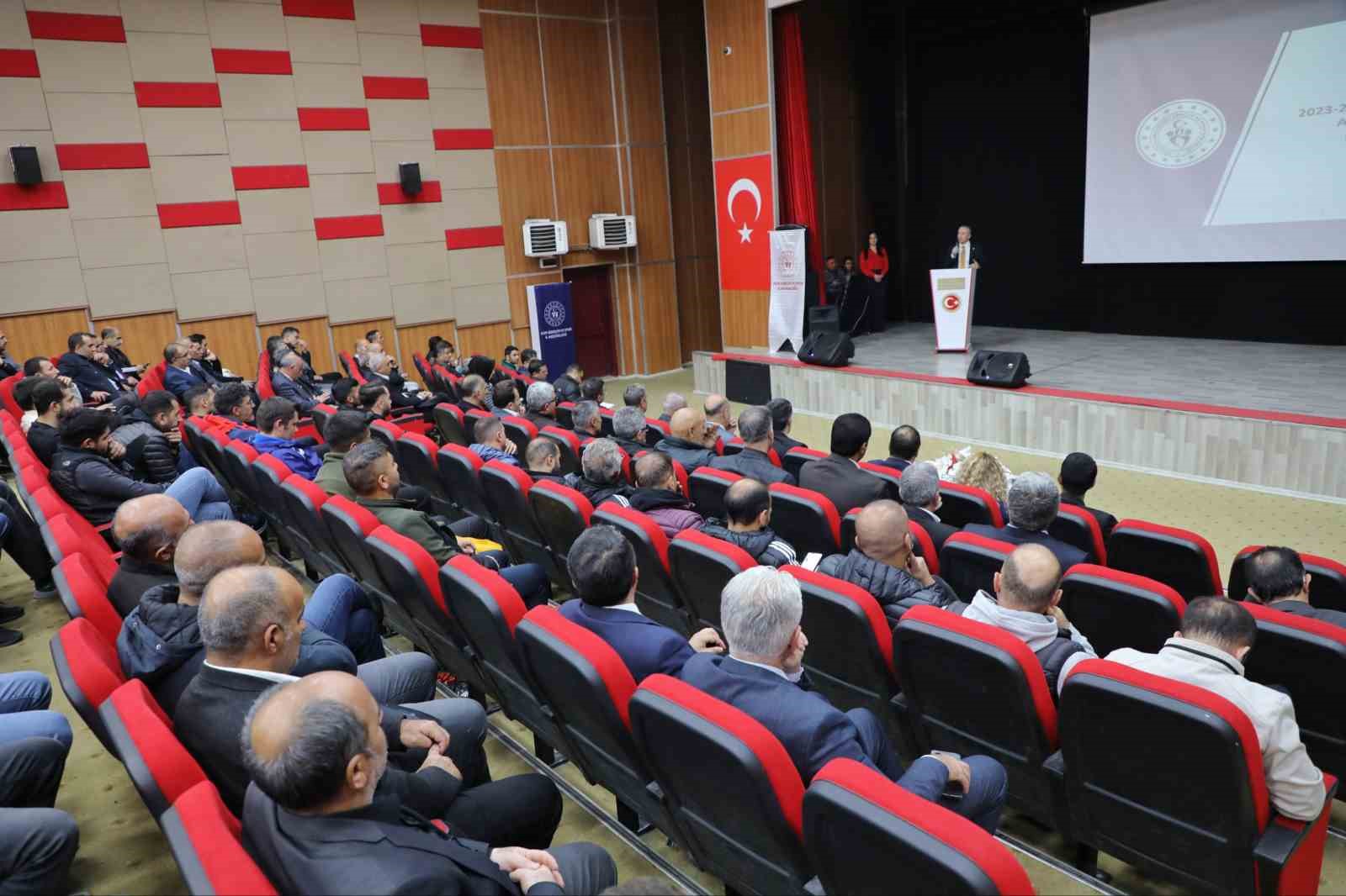 Ağrı’da “Okul Sporları Planlama ve Değerlendirme Toplantısı” gerçekleştirildi
