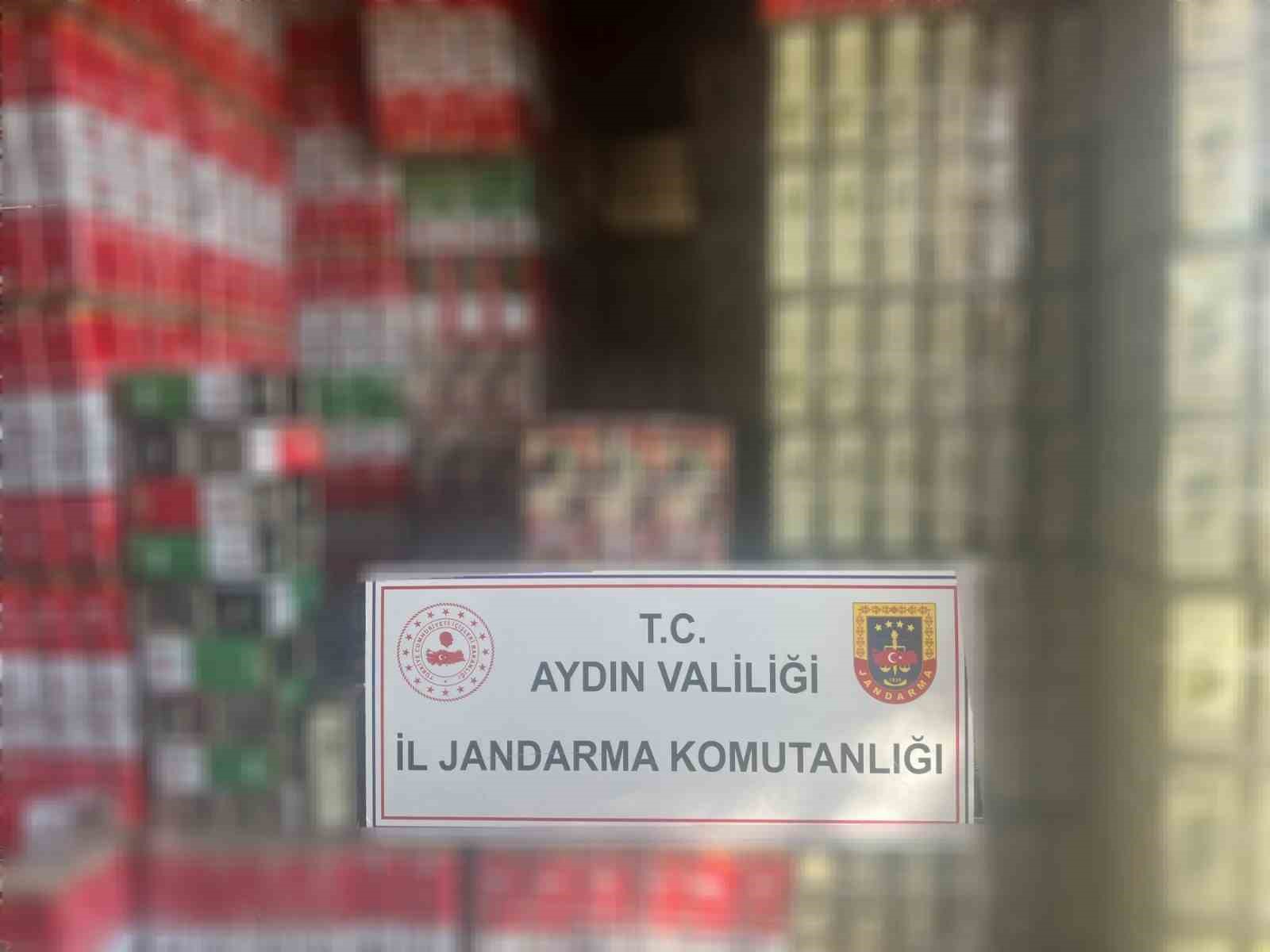 Aydın’da 1 milyon 38 bin 500 TL değerinde kayıt dışı boş zeytinyağı kutusu ele geçirildi
