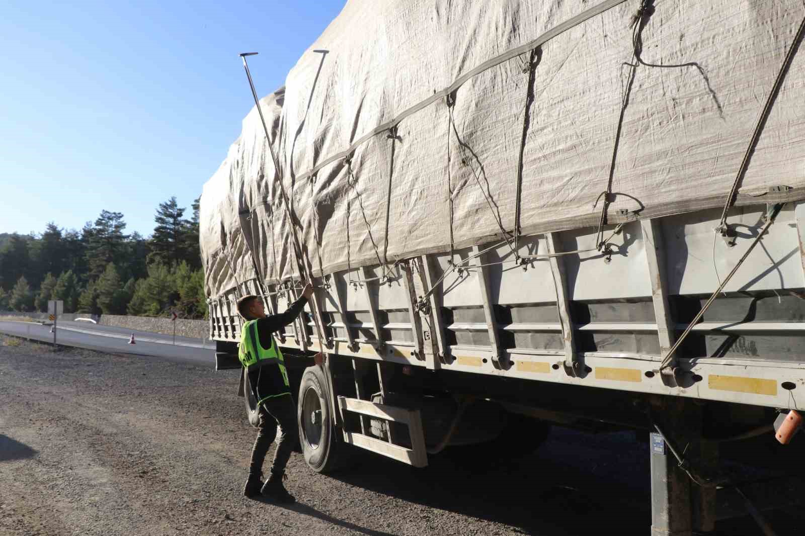 Muğla Orman Bölge Müdürlüğü’nde 75 noktada orman emvali denetimi gerçekleştirildi
