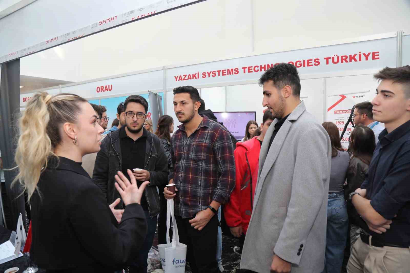 BTÜKAF bine yakın öğrenciye iş ve staj kapısı açtı
