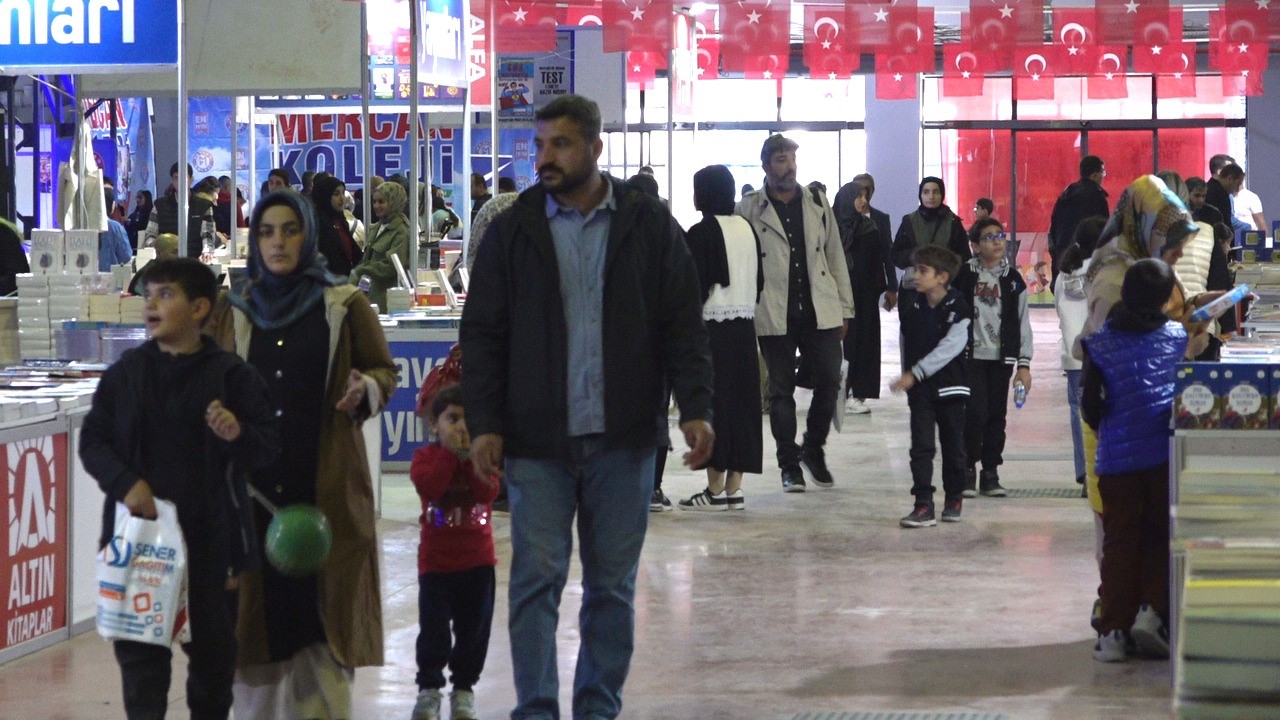 10. Malatya Anadolu Kitap ve Kültür Fuarı’na yoğun ilgi
