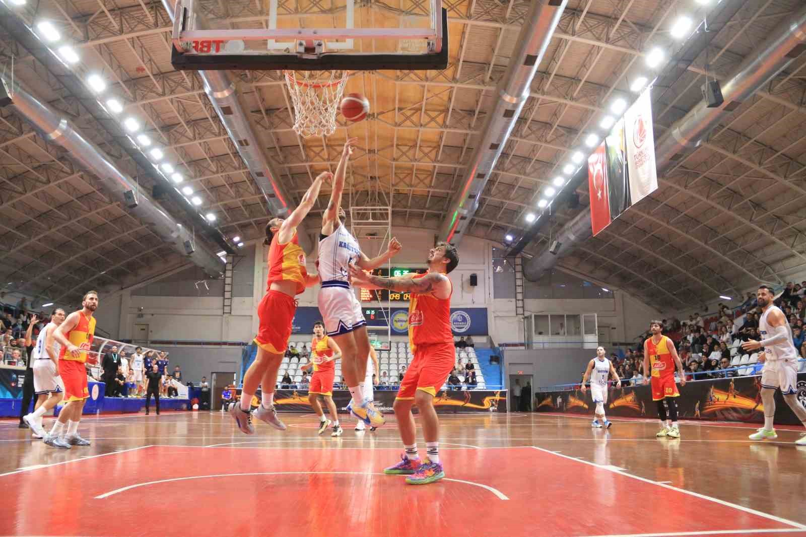 TB2L: Kocaeli BŞB Kağıtspor: 58 - Göztepe: 54
