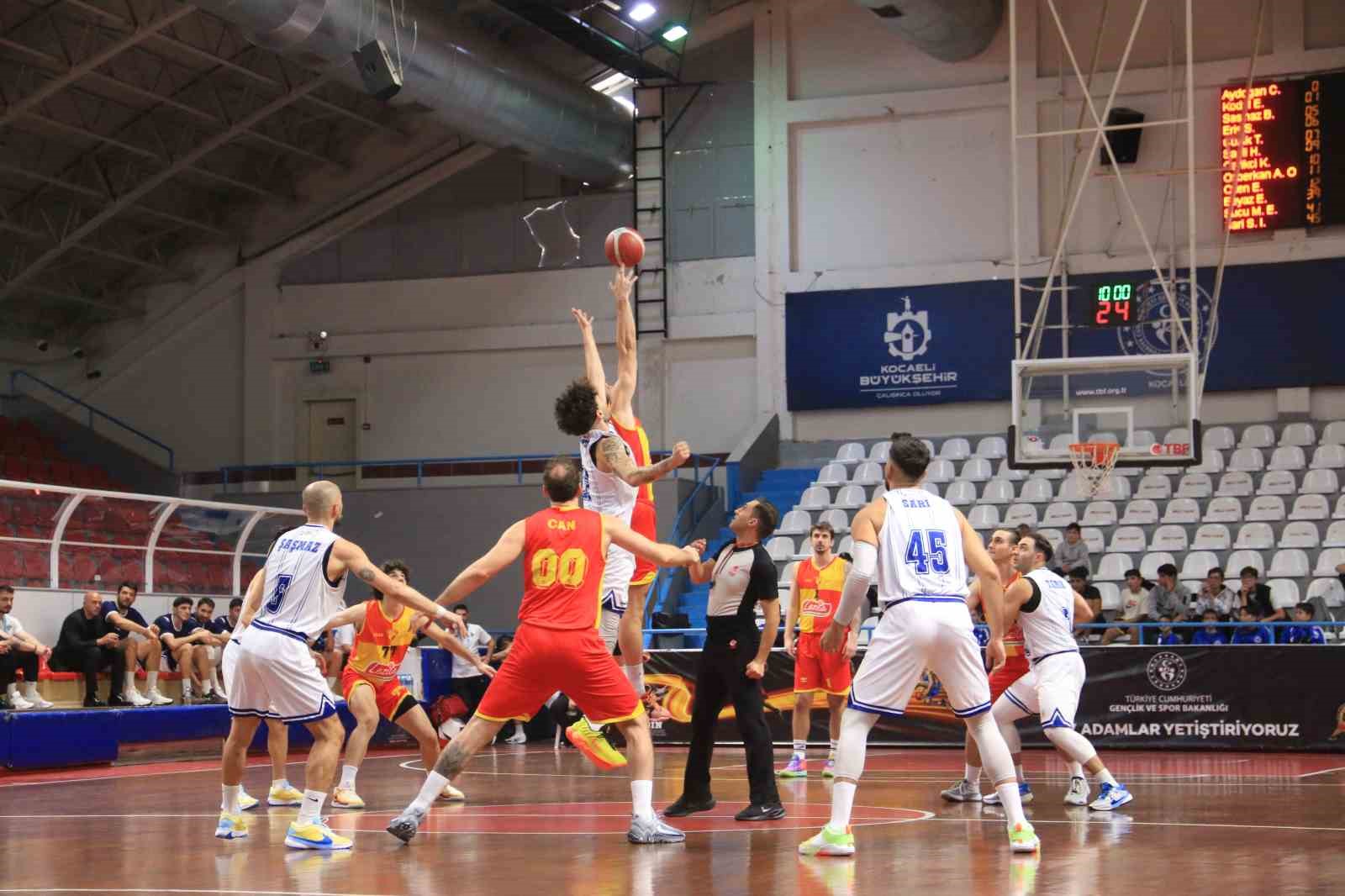 TB2L: Kocaeli BŞB Kağıtspor: 58 - Göztepe: 54
