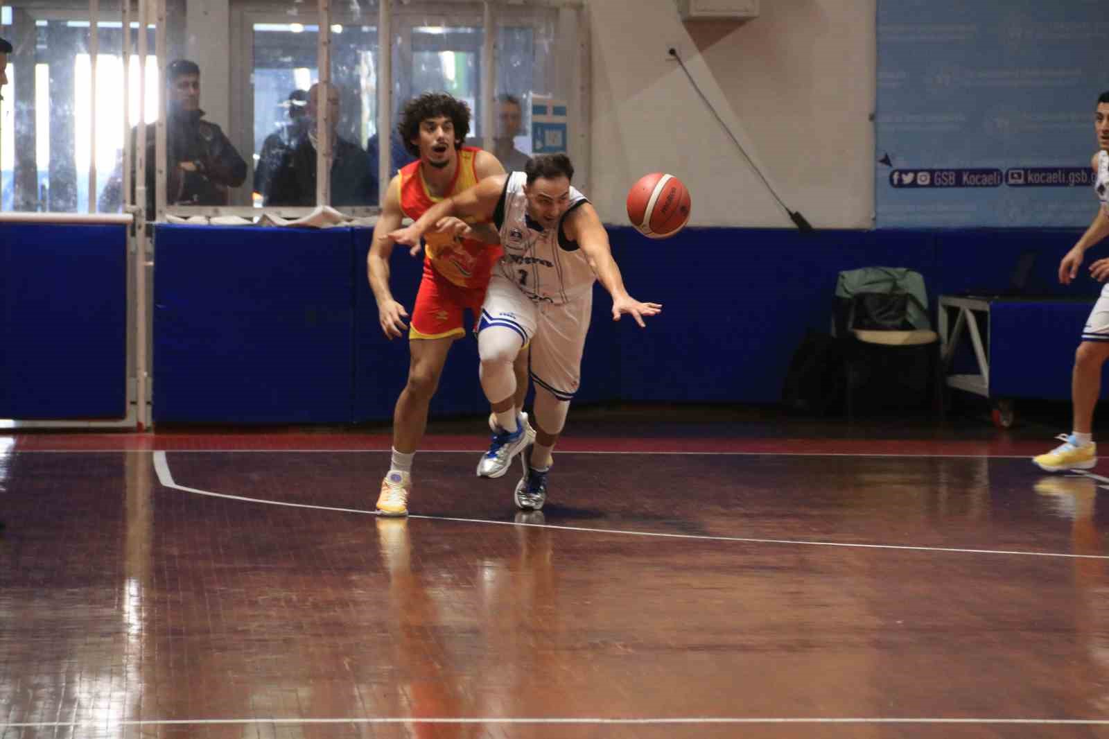 TB2L: Kocaeli BŞB Kağıtspor: 58 - Göztepe: 54
