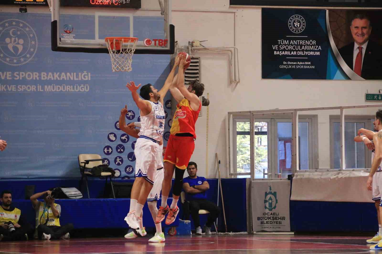 TB2L: Kocaeli BŞB Kağıtspor: 58 - Göztepe: 54
