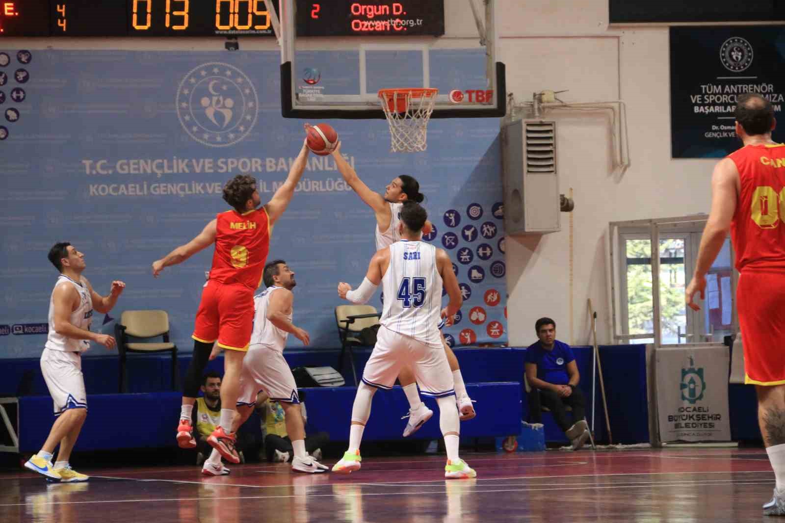 TB2L: Kocaeli BŞB Kağıtspor: 58 - Göztepe: 54
