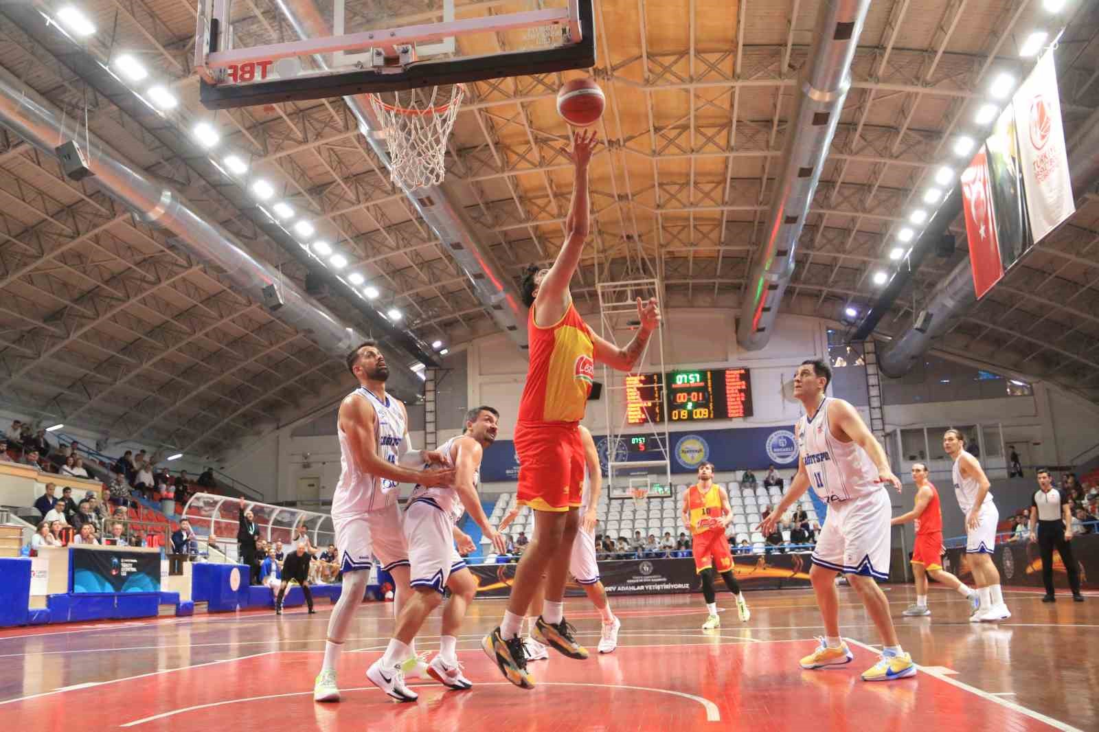 TB2L: Kocaeli BŞB Kağıtspor: 58 - Göztepe: 54
