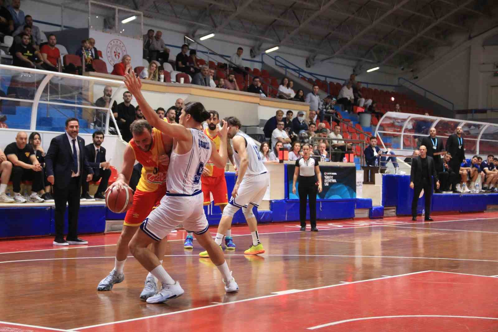 TB2L: Kocaeli BŞB Kağıtspor: 58 - Göztepe: 54
