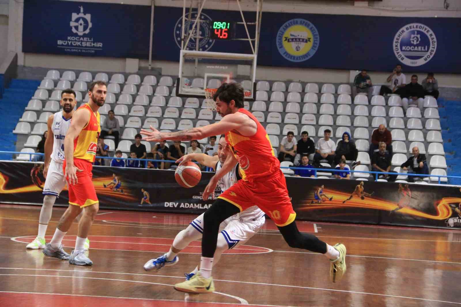 TB2L: Kocaeli BŞB Kağıtspor: 58 - Göztepe: 54
