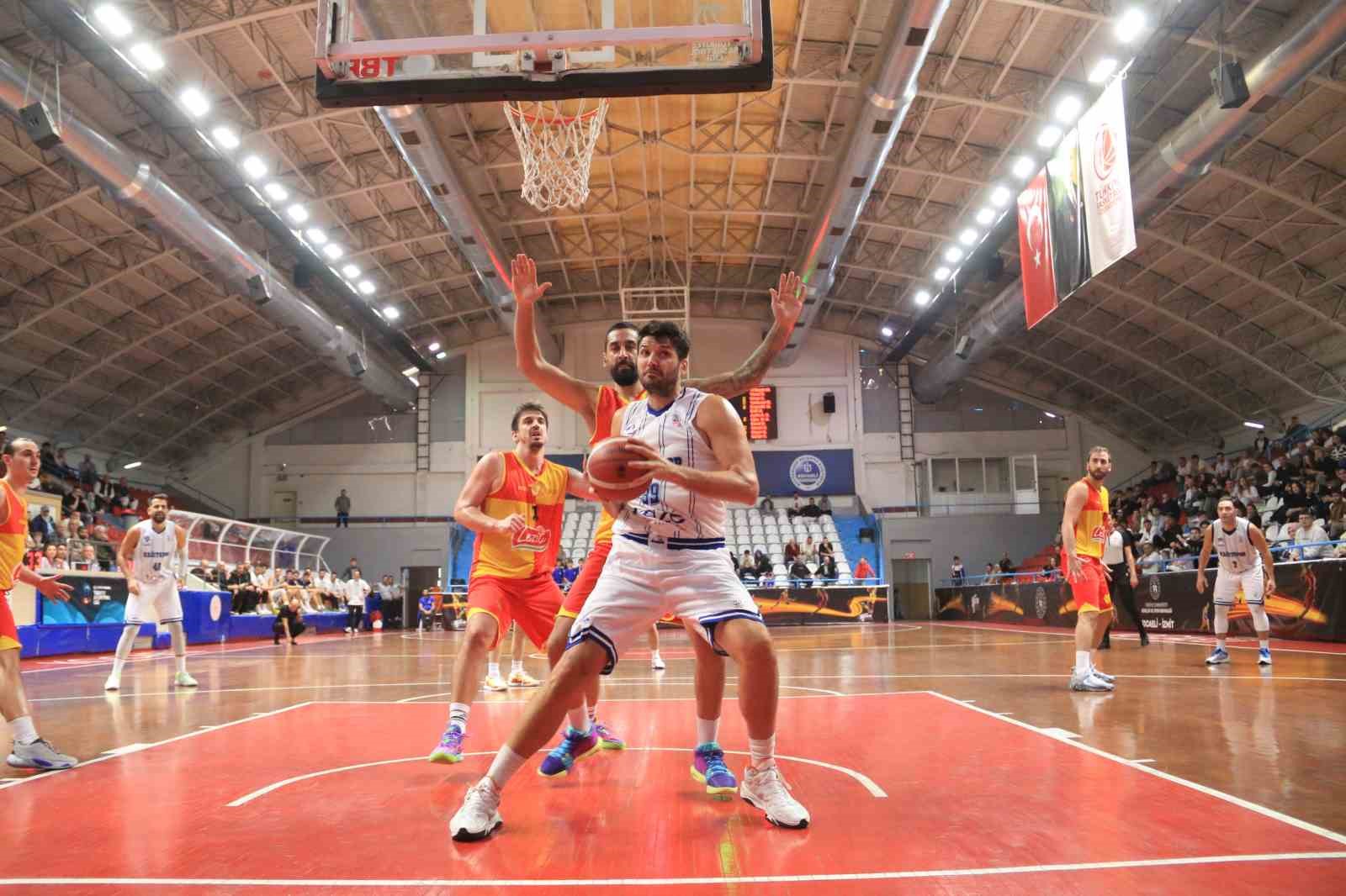 TB2L: Kocaeli BŞB Kağıtspor: 58 - Göztepe: 54
