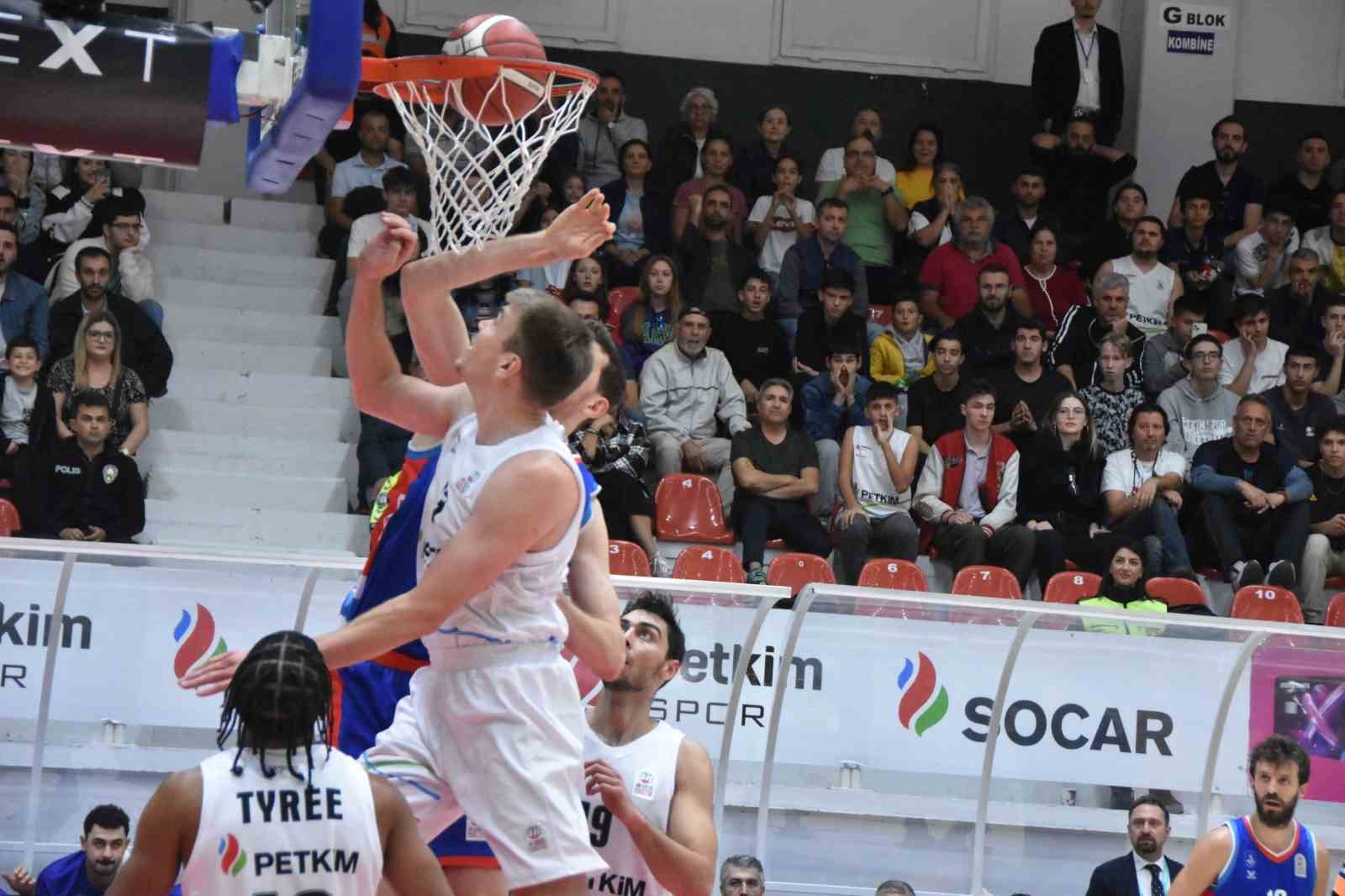 Basketbol Süper Ligi: Aliağa Petkimspor: 79 - Anadolu Efes: 85
