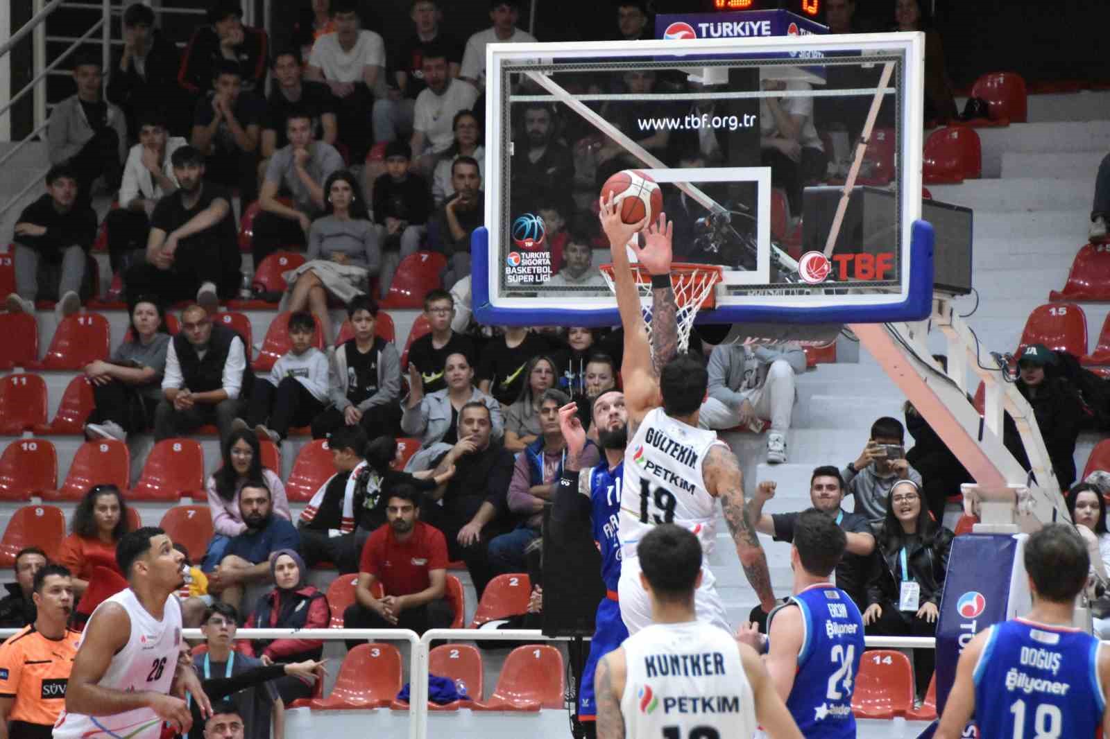 Basketbol Süper Ligi: Aliağa Petkimspor: 79 - Anadolu Efes: 85
