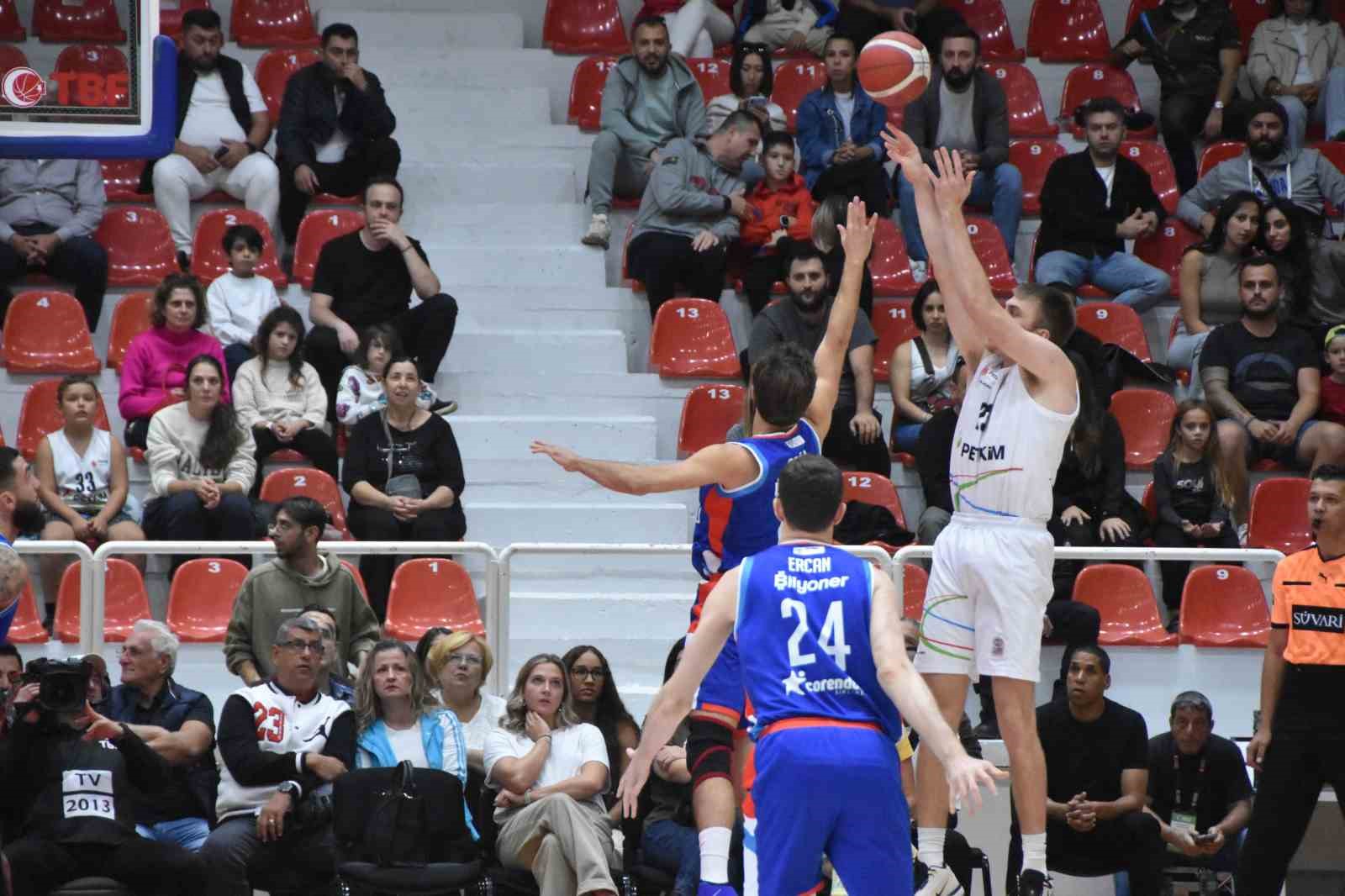 Basketbol Süper Ligi: Aliağa Petkimspor: 79 - Anadolu Efes: 85
