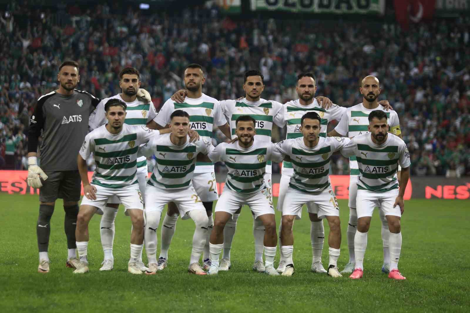 TFF 3. Lig: Bursaspor: 3 - Kütahyaspor: 0
