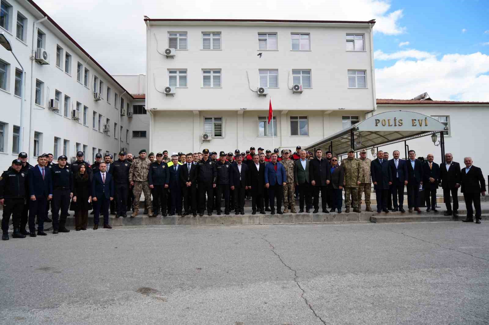 Erzincan Emniyet Müdürlüğüne 13 yeni araç
