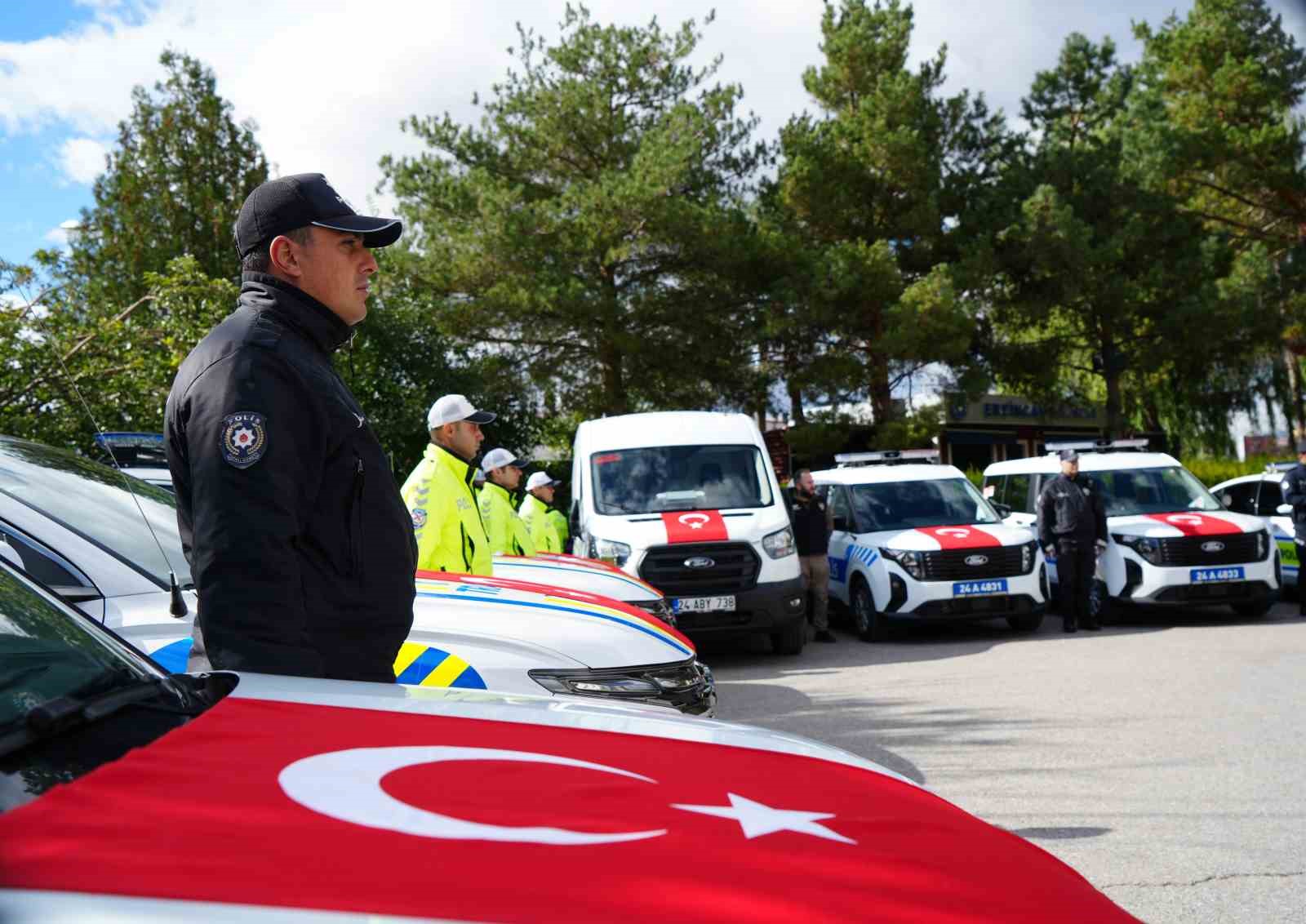 Erzincan Emniyet Müdürlüğüne 13 yeni araç
