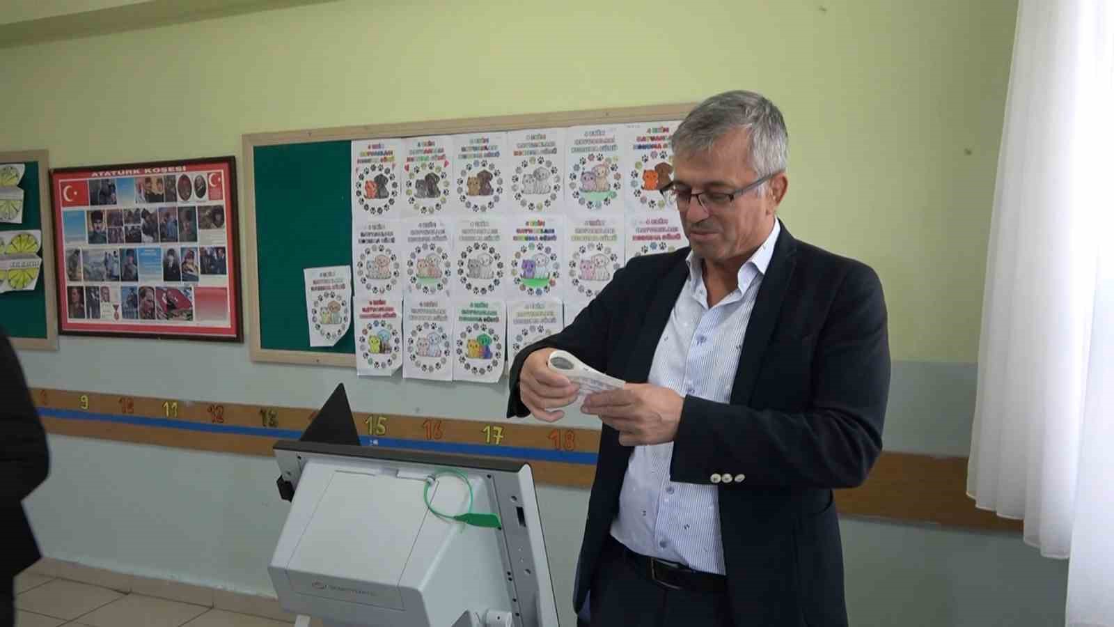 Yalova’da çifte vatandaşlar Bulgaristan seçimleri için sandık başında
