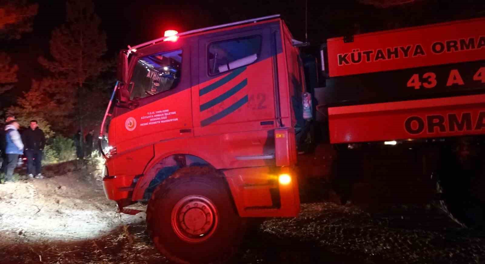 Kütahya - Bursa sınırında çıkan orman yangını söndürüldü
