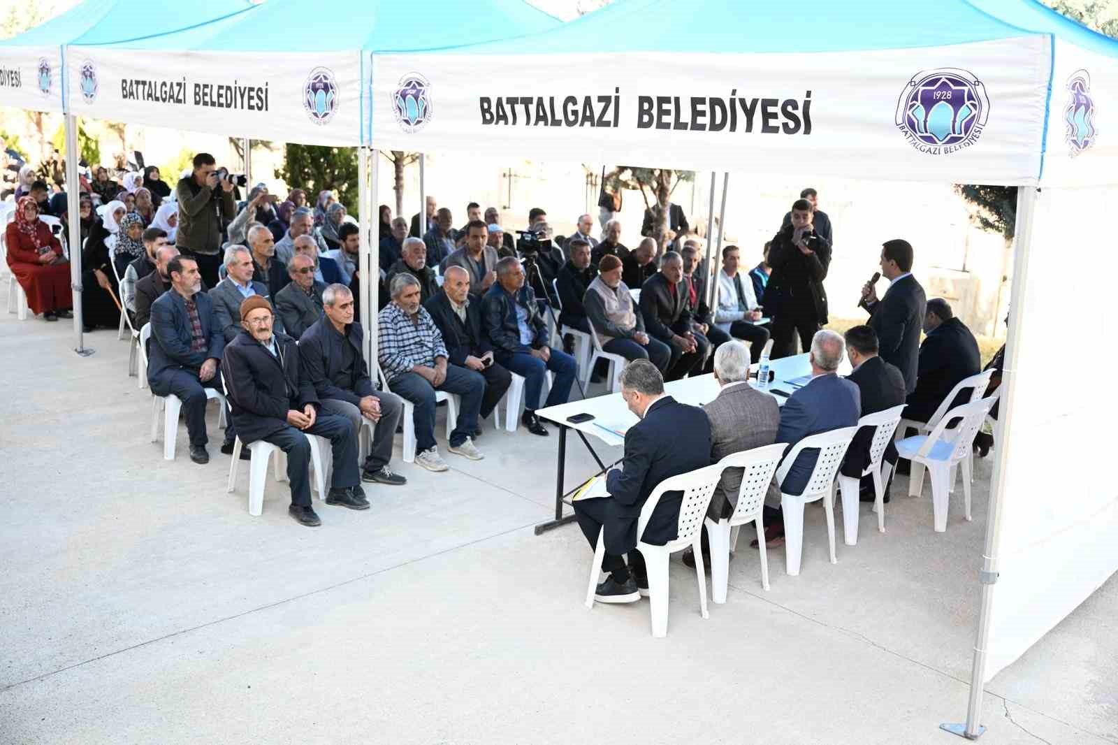 Başkan Taşkın, Yamaç Mahallesi’nde vatandaşlarla buluştu
