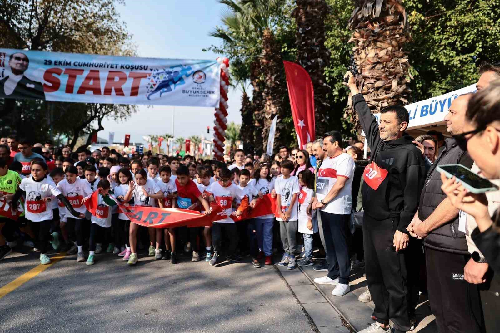 Denizli, Cumhuriyet Koşusuna akın etti
