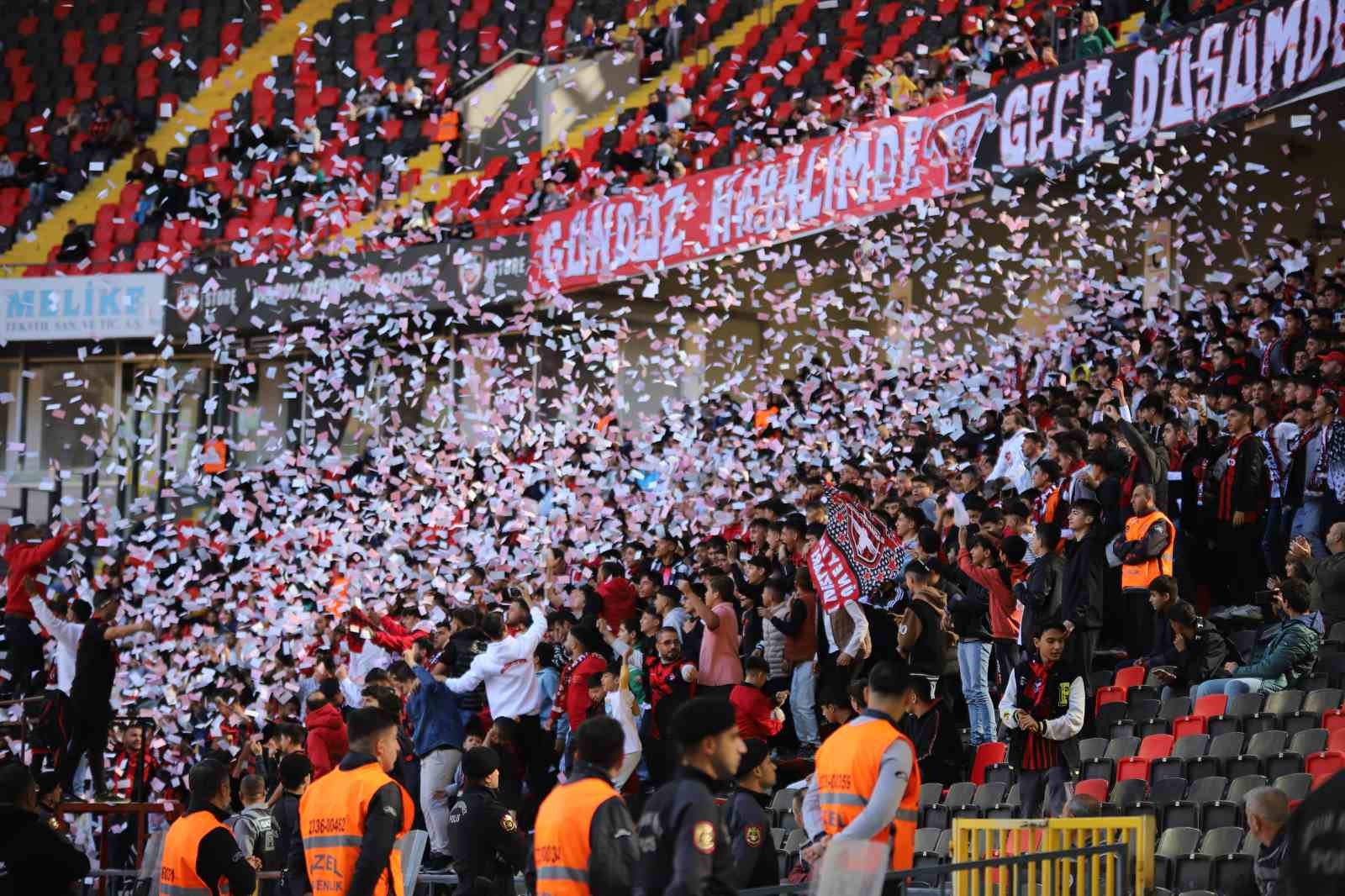 Trendyol Süper Lig: Gaziantep FK: 0 - Konyaspor: 1 (Maç devam ediyor)
